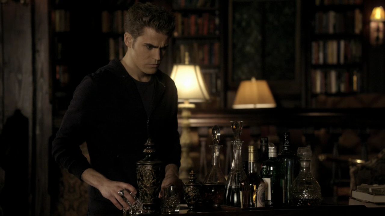 208VampireDiaries1776.jpg