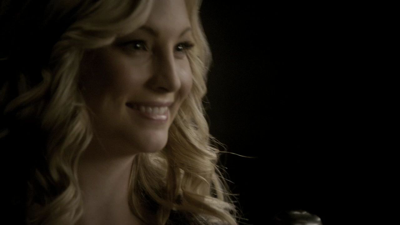 209VampireDiaries1136.jpg