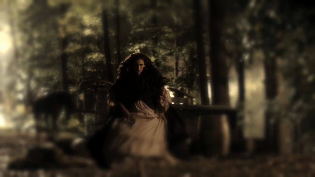 209VampireDiaries1471.jpg