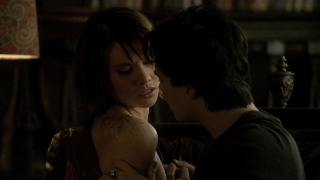 211VampireDiaries1742.jpg