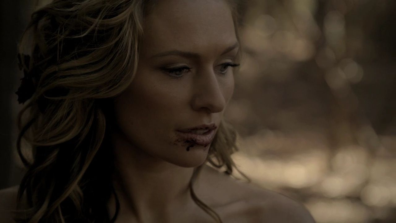 212VampireDiaries0015.jpg