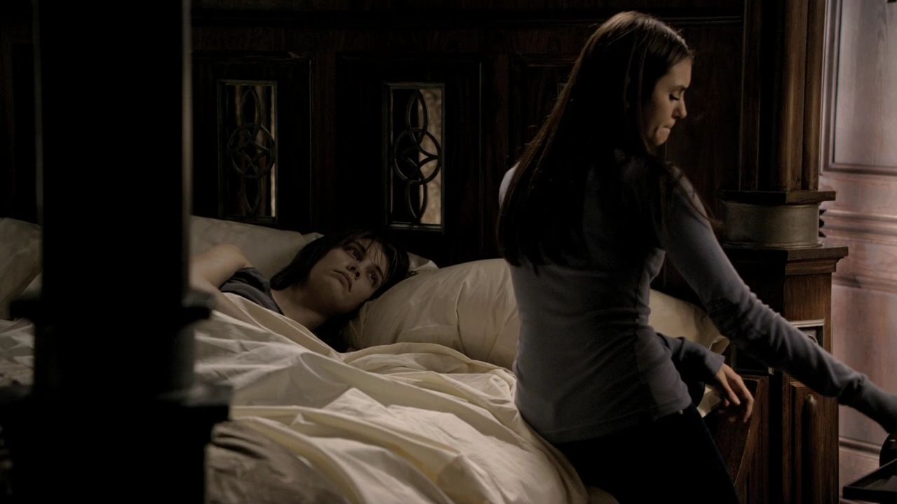 212VampireDiaries0508.jpg