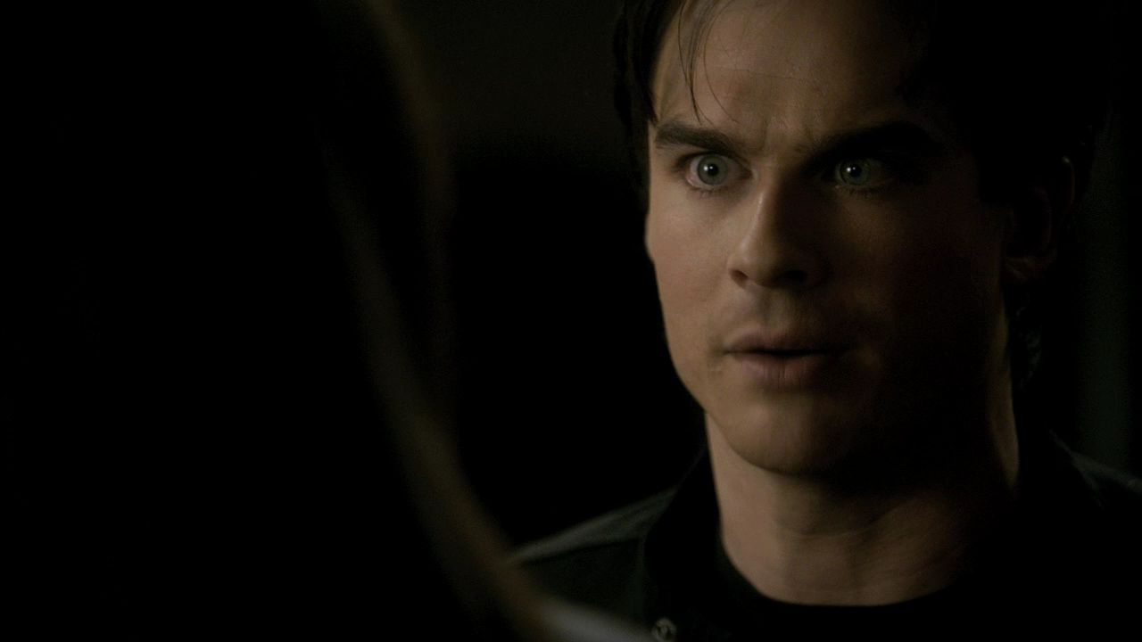 212VampireDiaries1542.jpg
