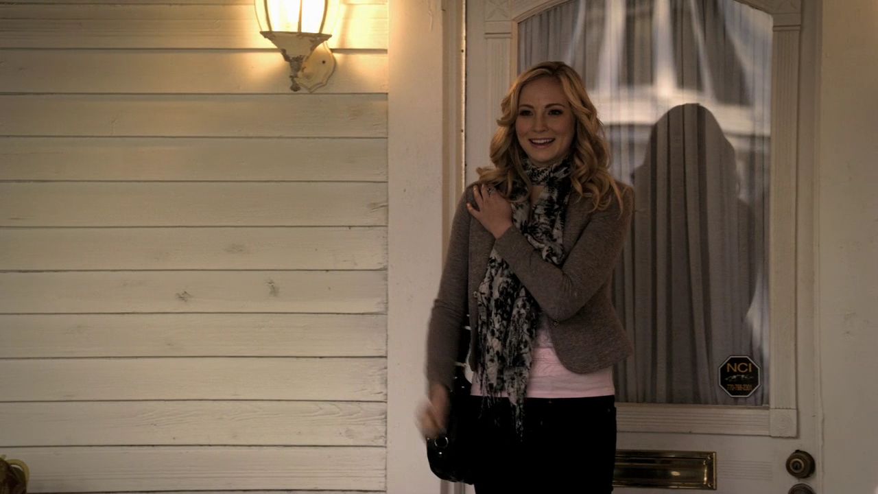 213VampireDiaries0010.jpg