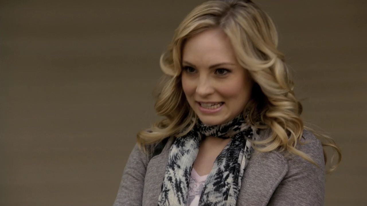 213VampireDiaries0015.jpg