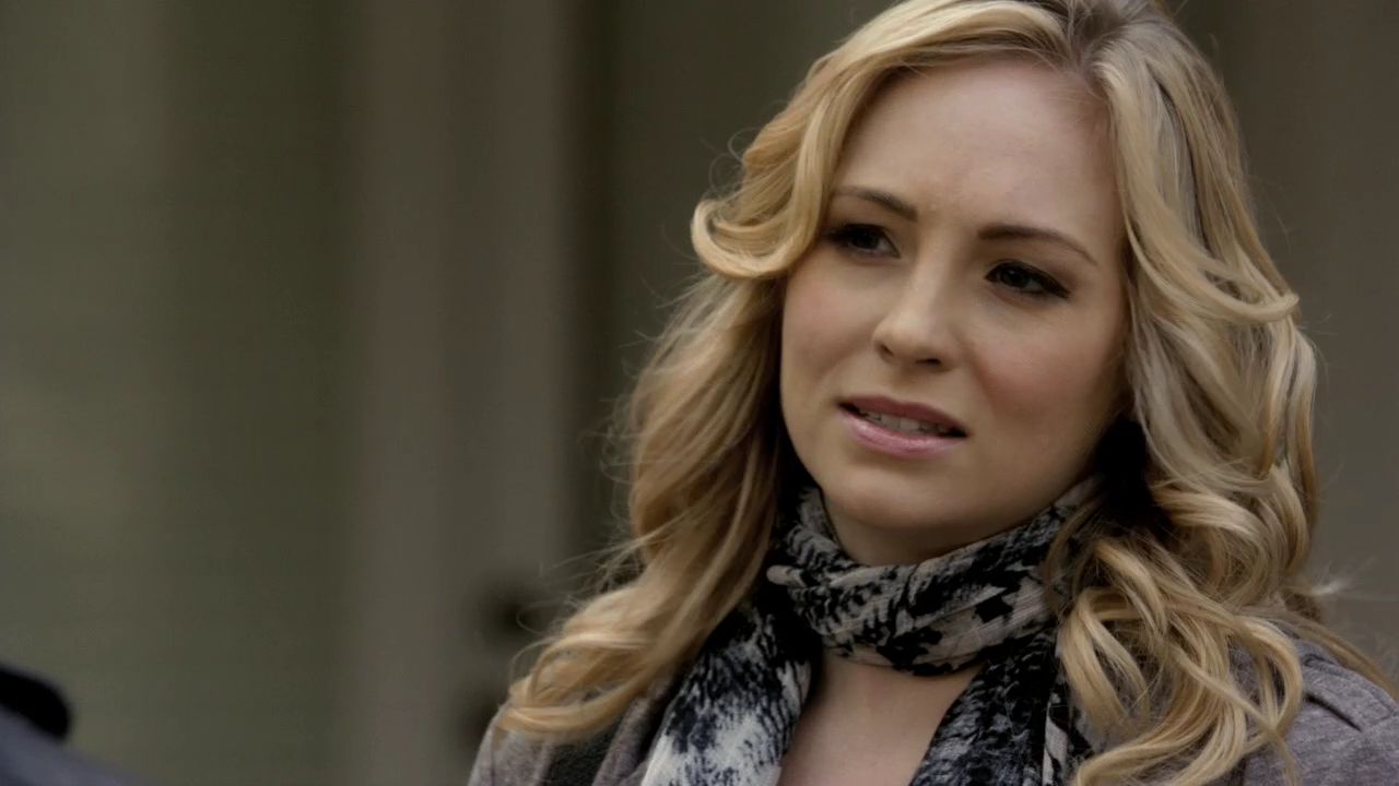 213VampireDiaries0027.jpg
