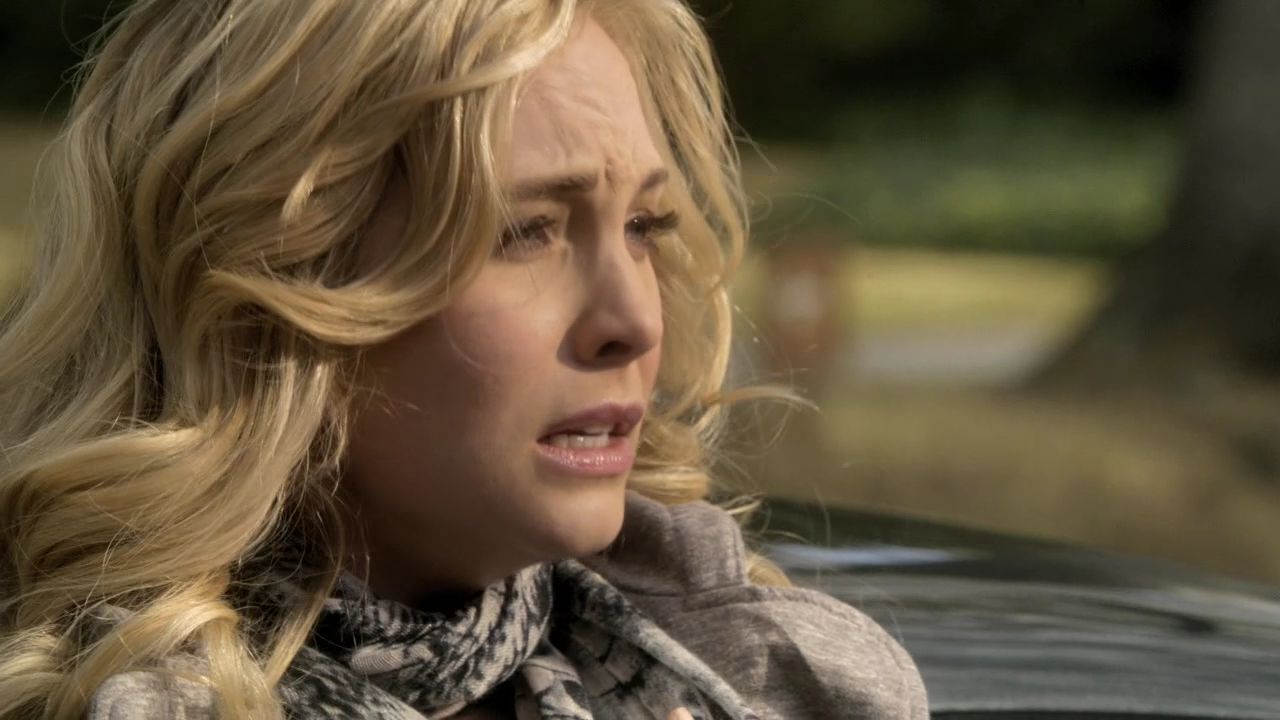 213VampireDiaries0077.jpg