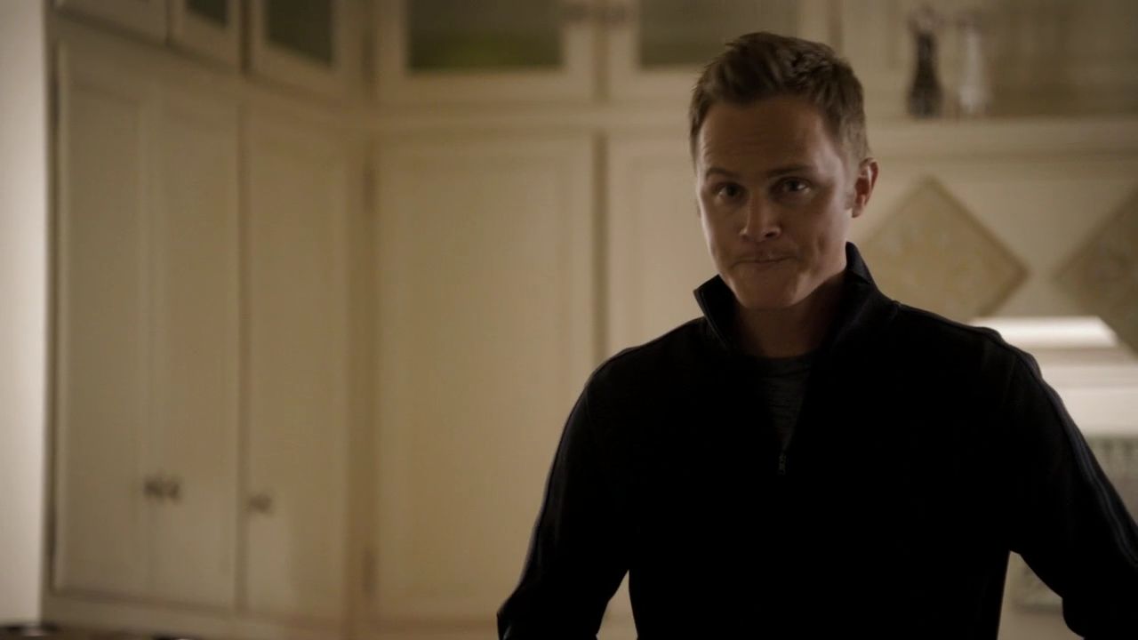 213VampireDiaries0108.jpg