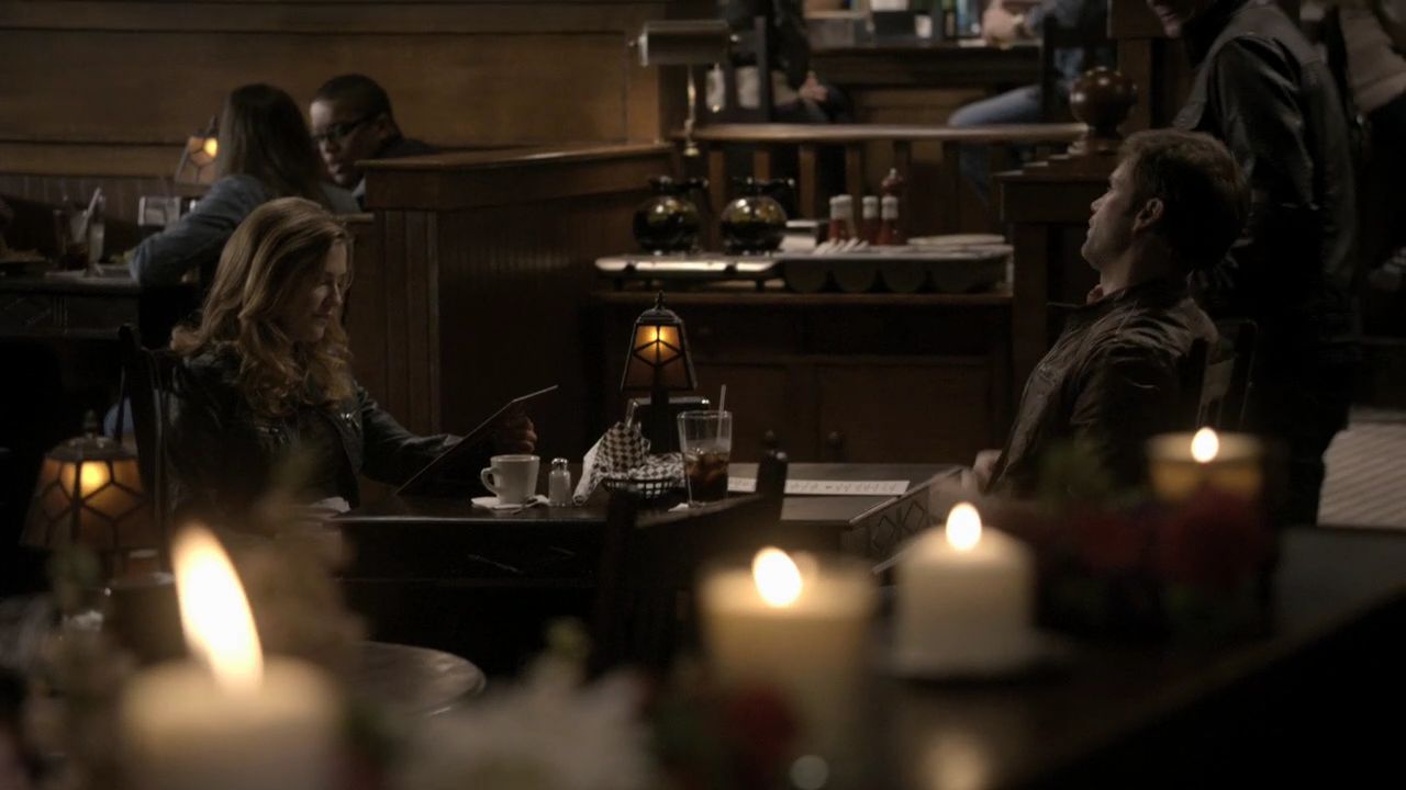 213VampireDiaries0549.jpg