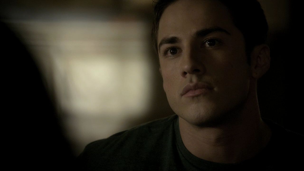 213VampireDiaries0599.jpg