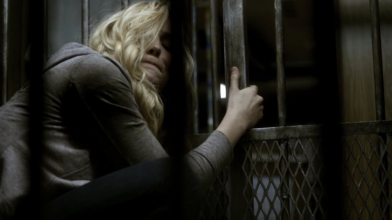 213VampireDiaries0742.jpg