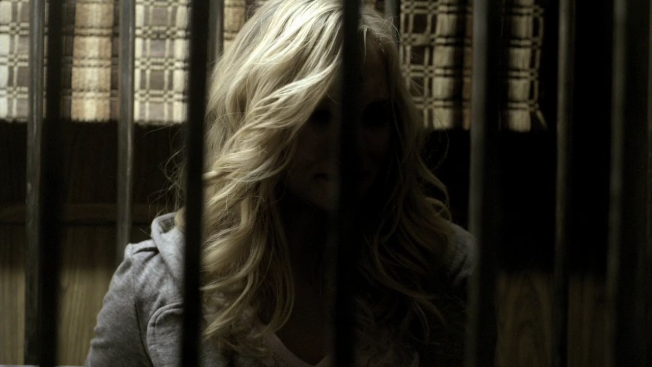 213VampireDiaries0755.jpg