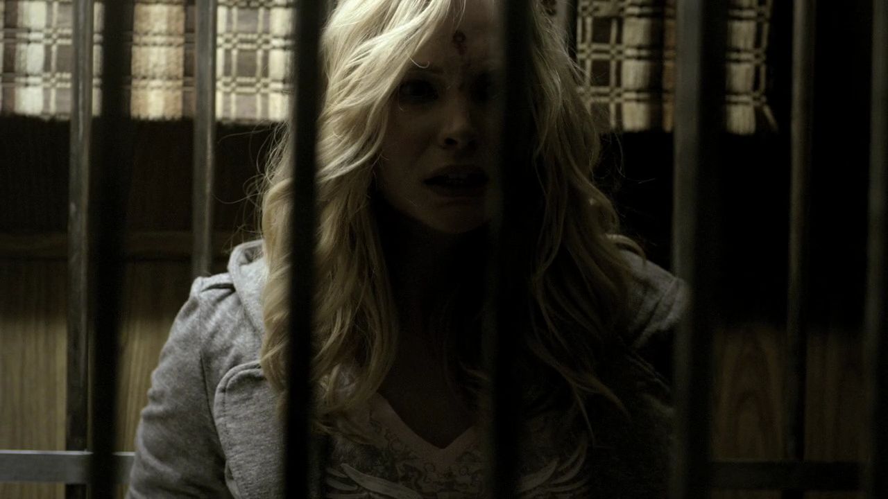 213VampireDiaries0758.jpg
