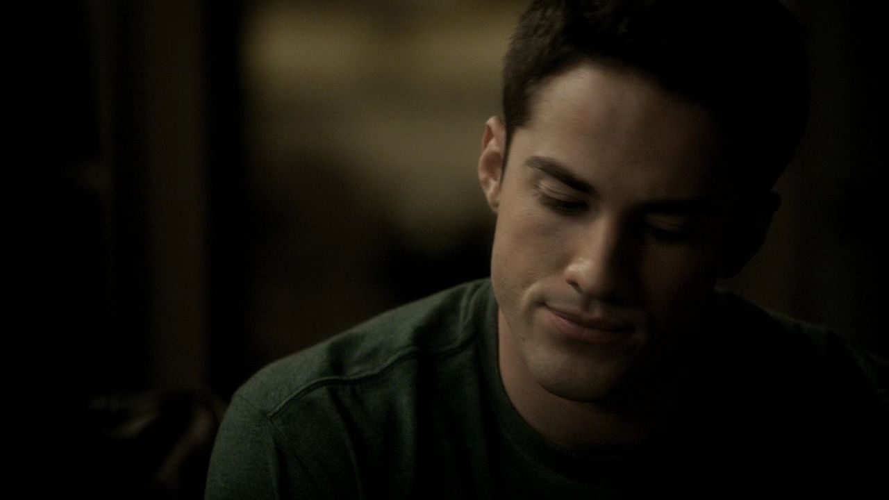 213VampireDiaries0773.jpg