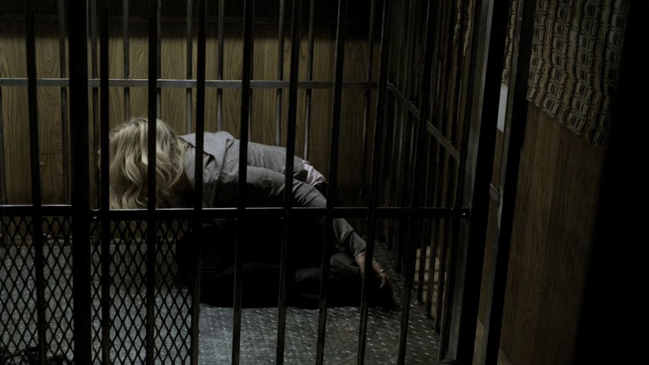 213VampireDiaries0802.jpg