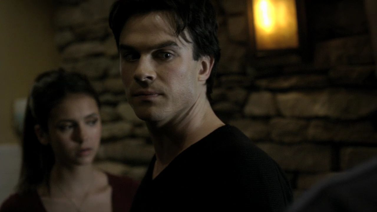 213VampireDiaries0905.jpg