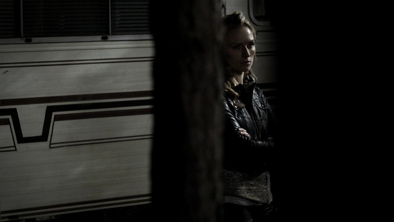 213VampireDiaries1008.jpg