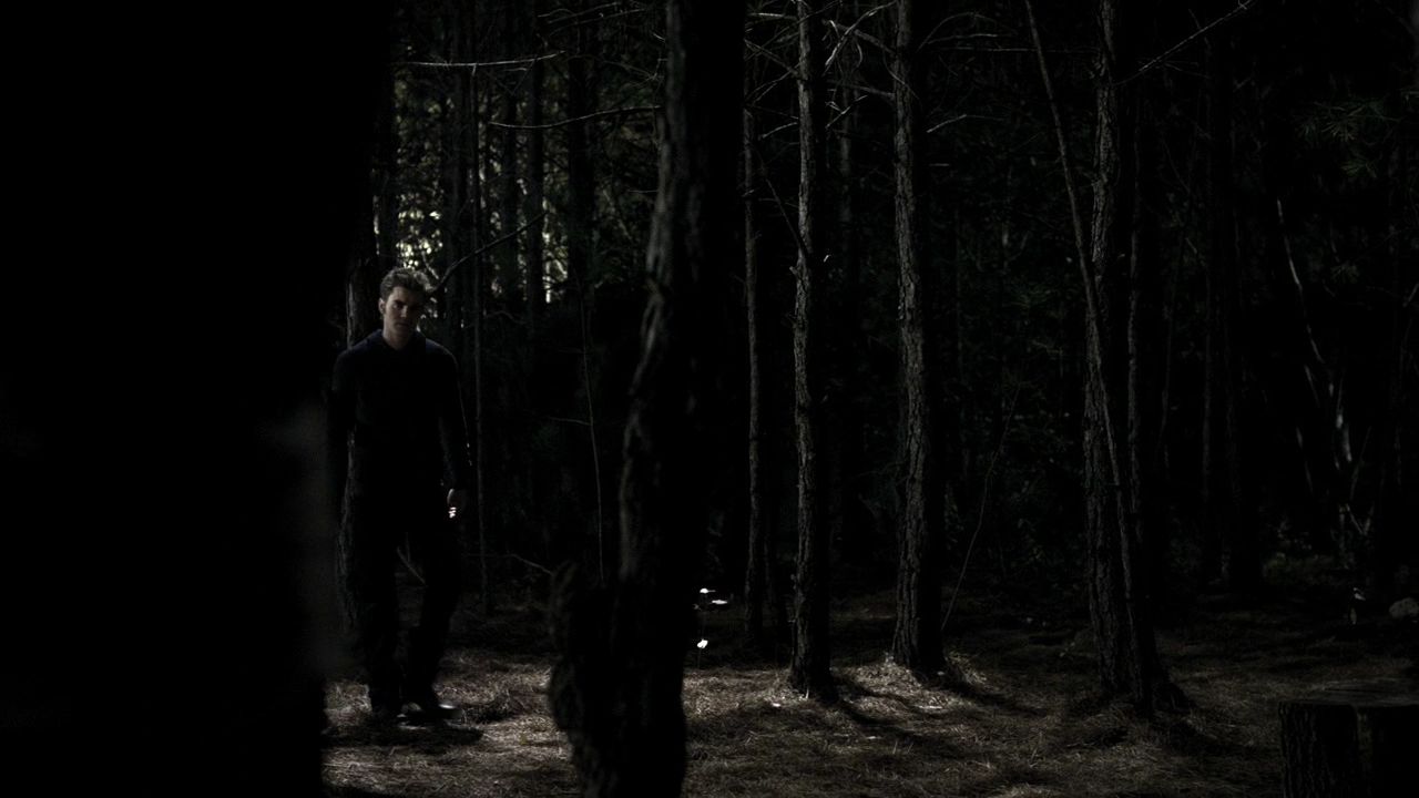213VampireDiaries1016.jpg