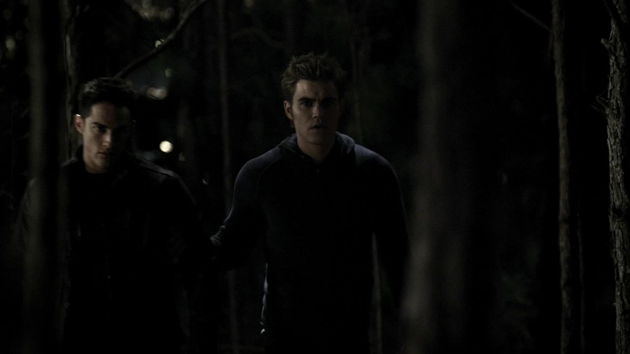 213VampireDiaries1019.jpg