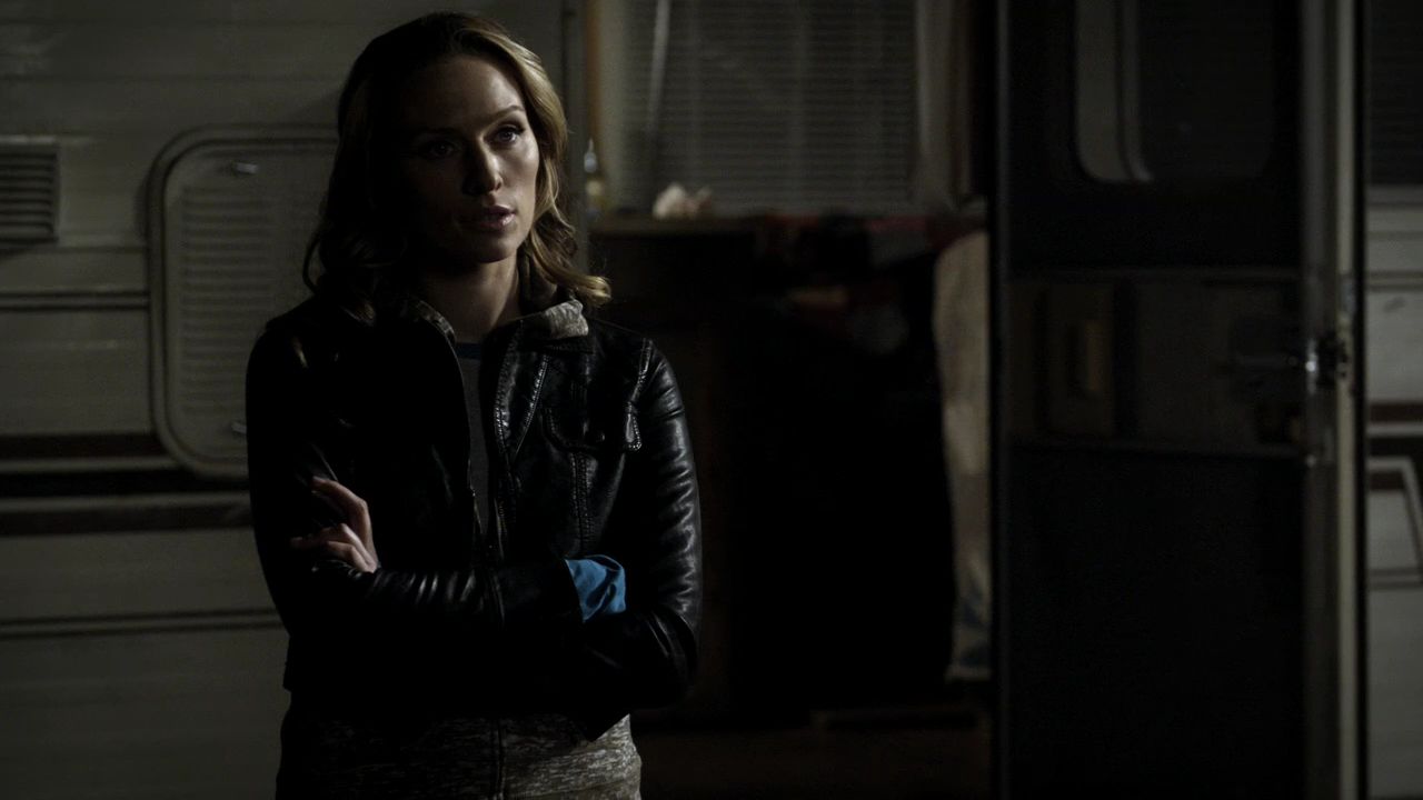 213VampireDiaries1022.jpg