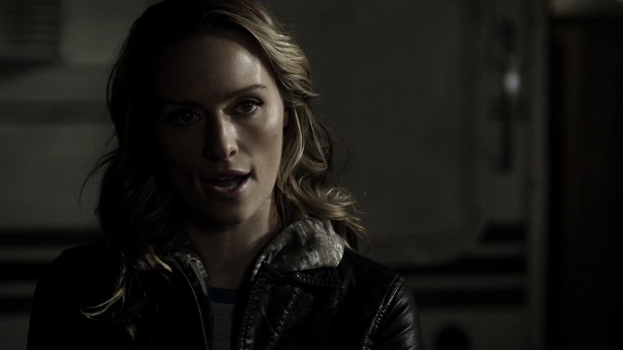 213VampireDiaries1036.jpg