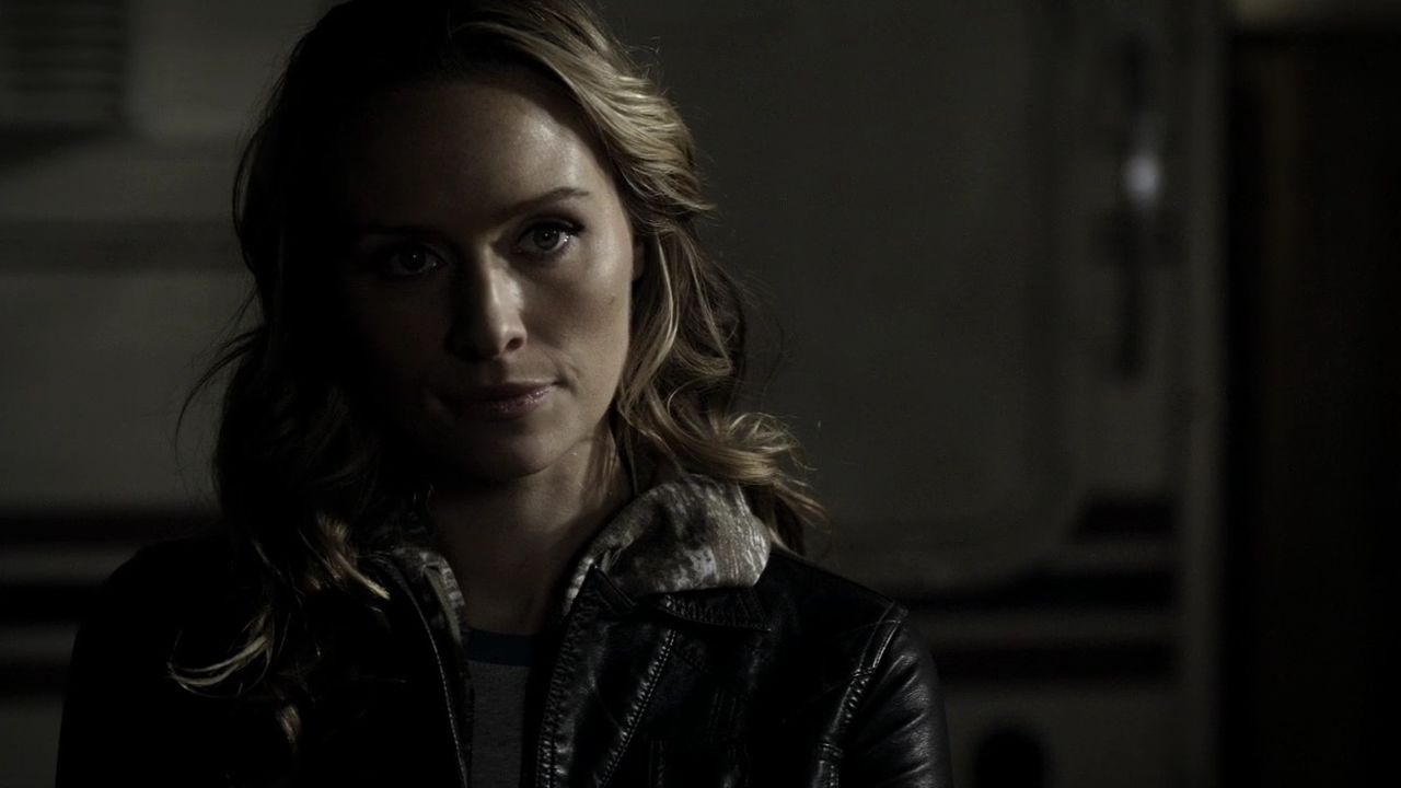 213VampireDiaries1040.jpg