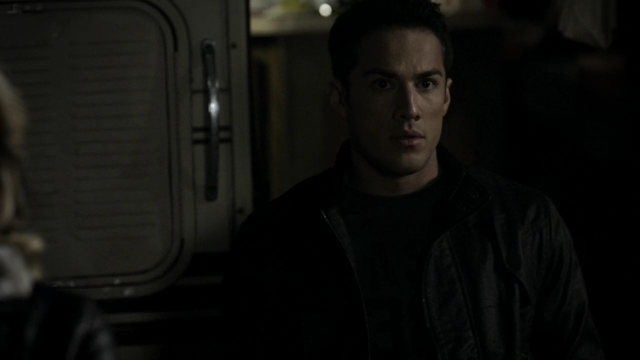 213VampireDiaries1093.jpg