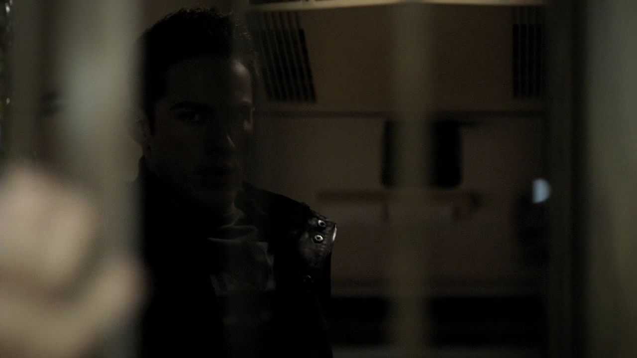 213VampireDiaries1130.jpg