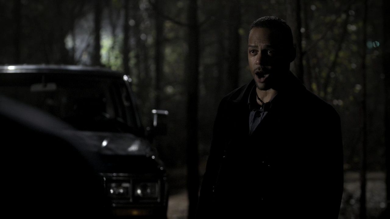 213VampireDiaries1206.jpg