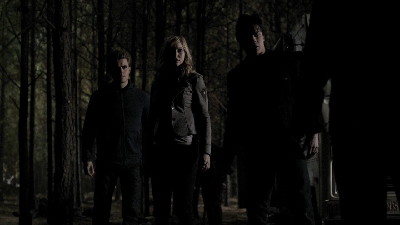 213VampireDiaries1207.jpg