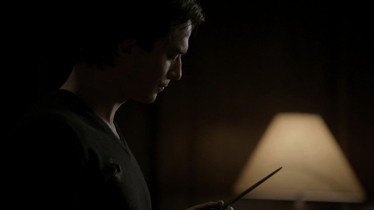 213VampireDiaries1294.jpg