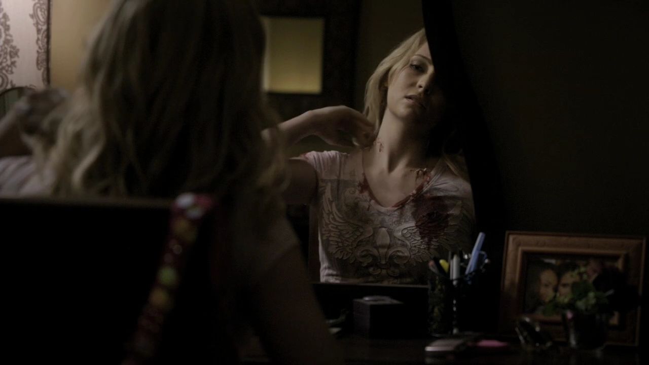 213VampireDiaries1315.jpg