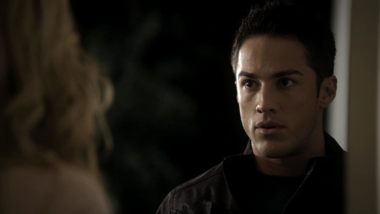 213VampireDiaries1356.jpg
