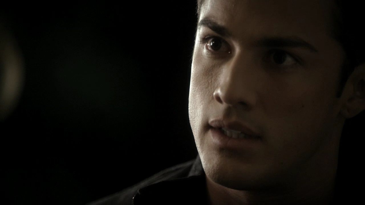 213VampireDiaries1367.jpg