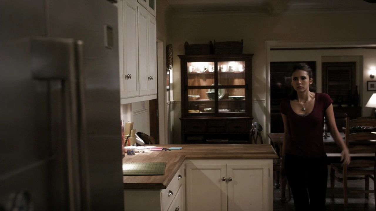 213VampireDiaries1392.jpg