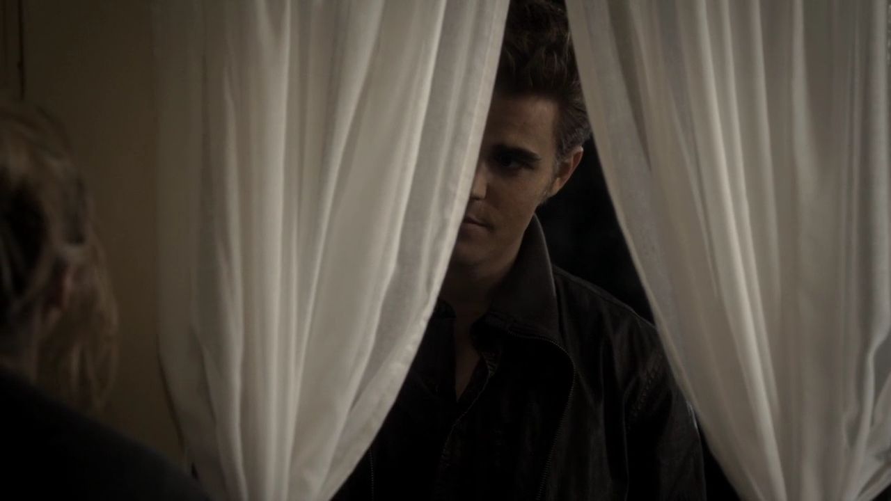 213VampireDiaries1582.jpg