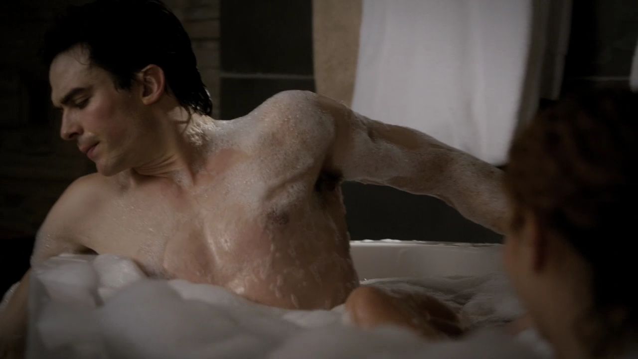 213VampireDiaries1653.jpg