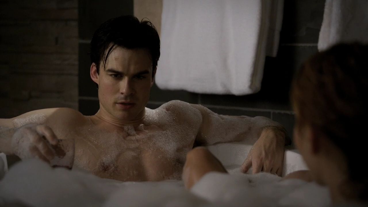 213VampireDiaries1655.jpg