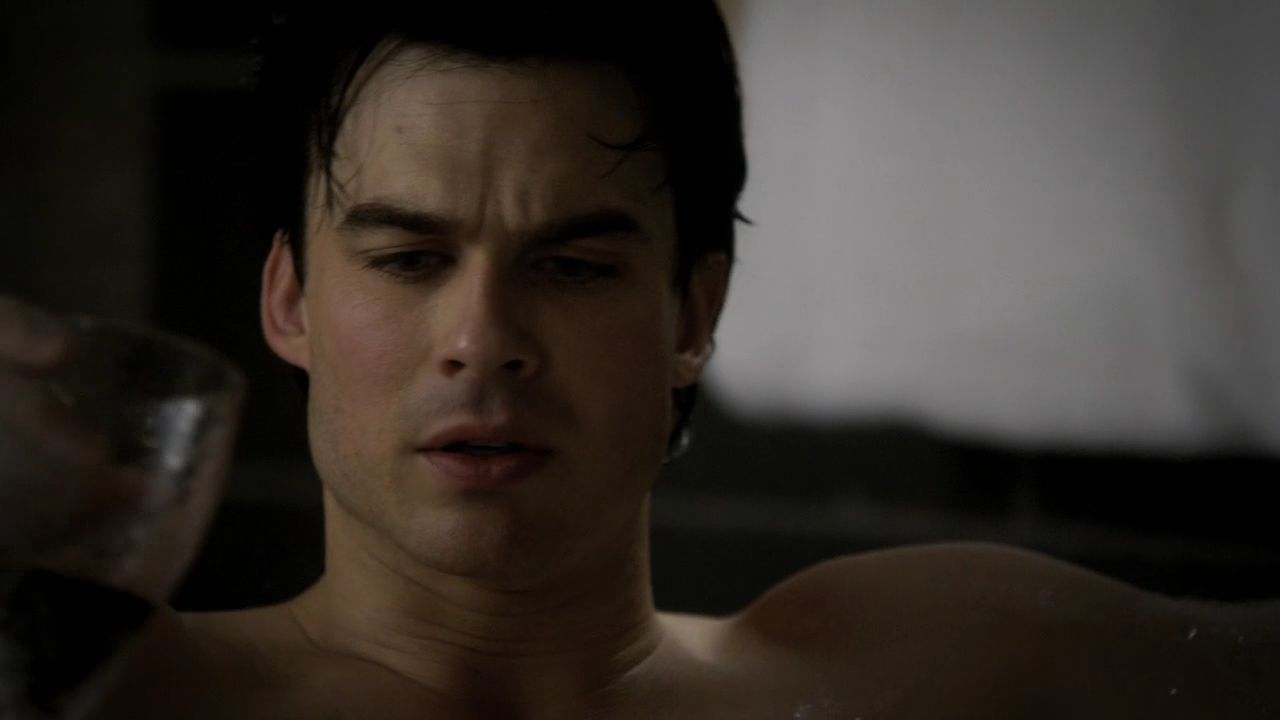 213VampireDiaries1673.jpg