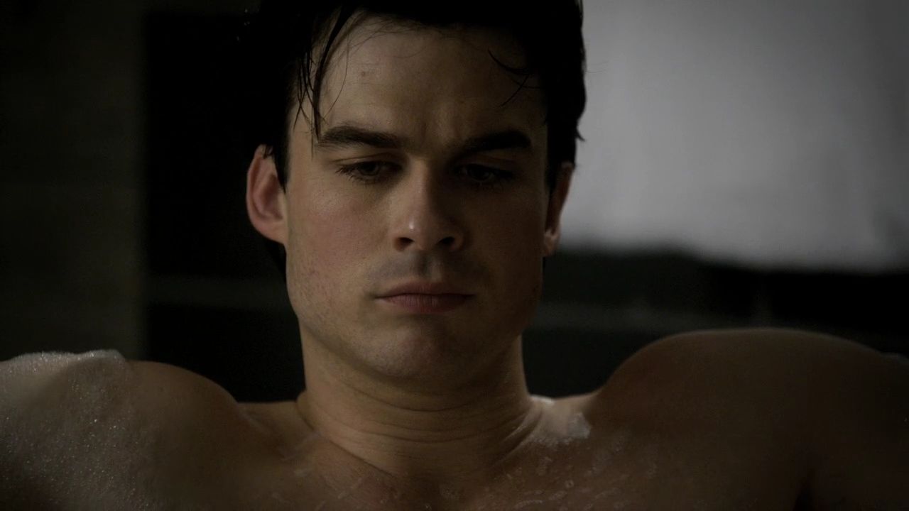 213VampireDiaries1696.jpg