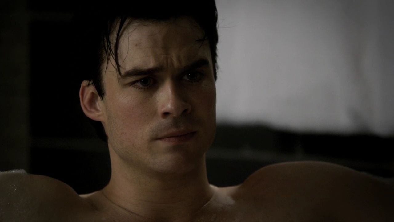 213VampireDiaries1702.jpg