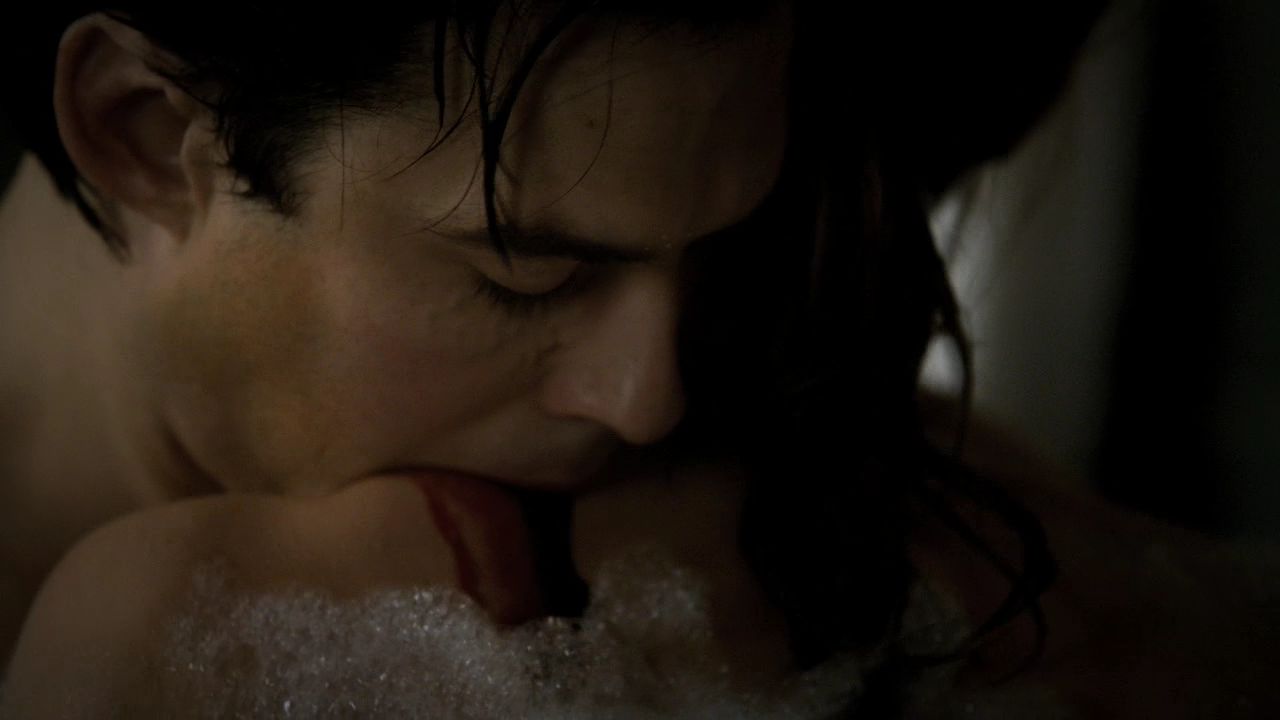 213VampireDiaries1742.jpg