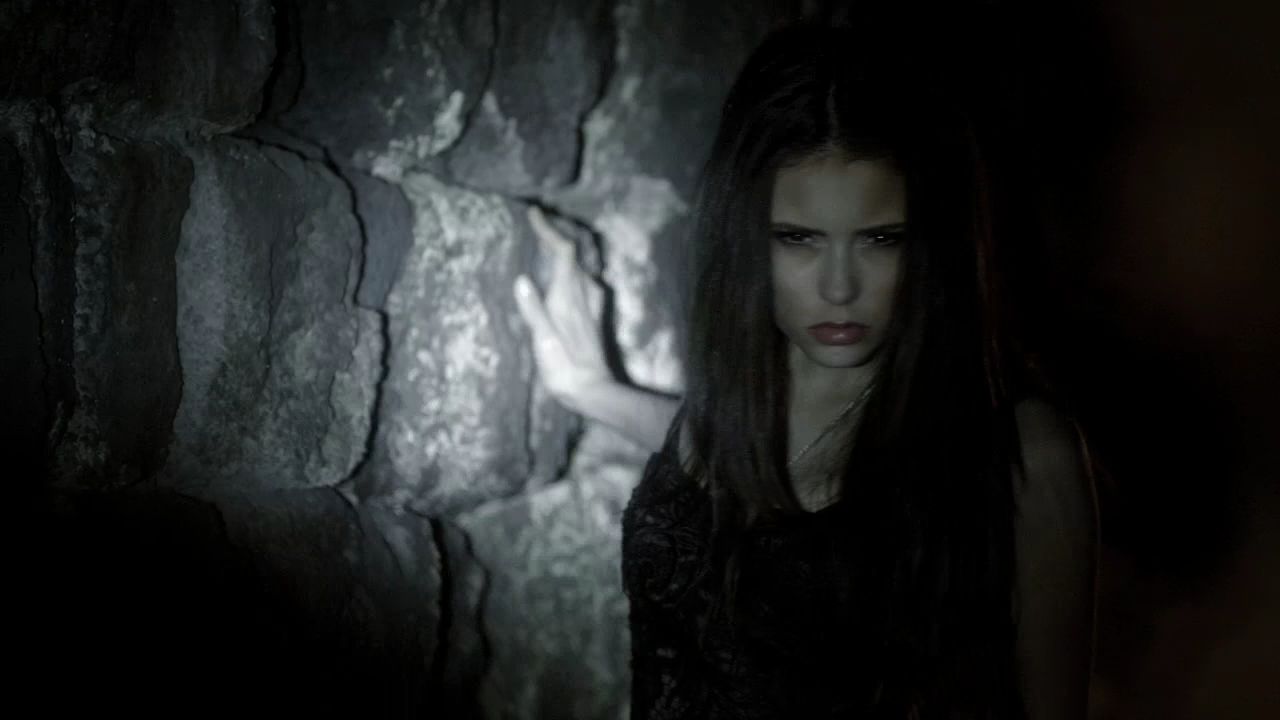 213VampireDiaries1764.jpg