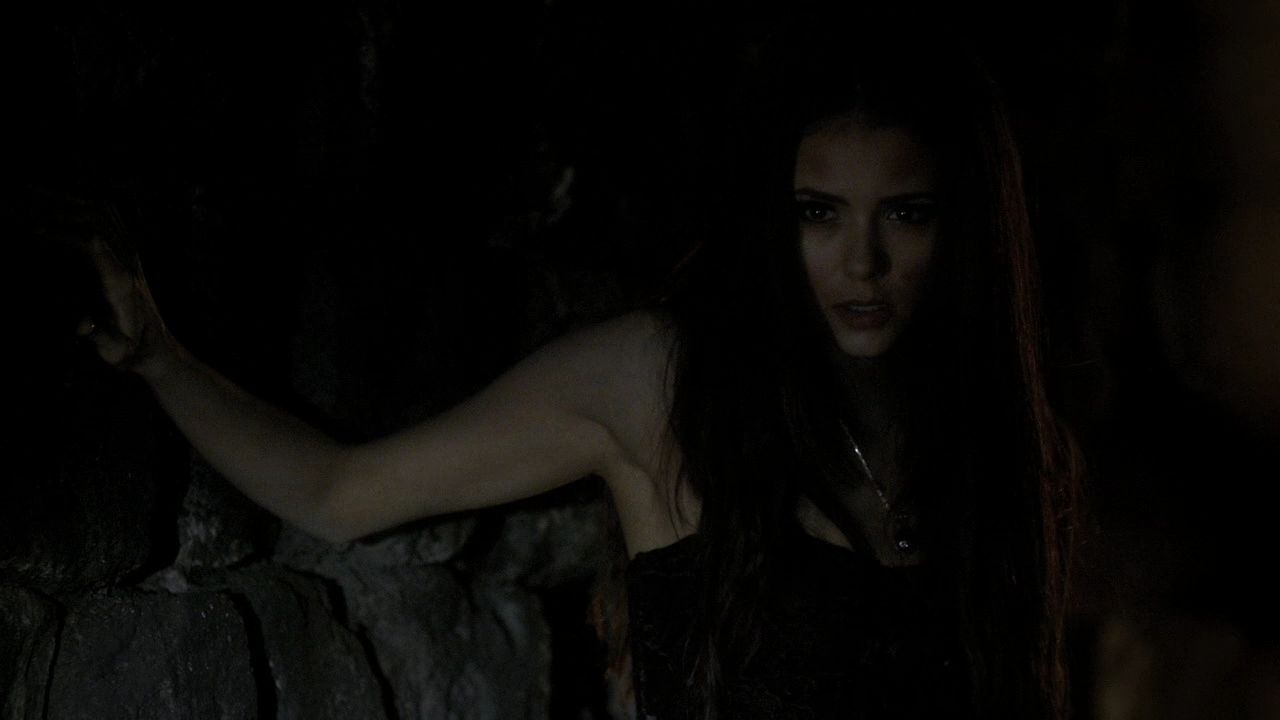 213VampireDiaries1772.jpg