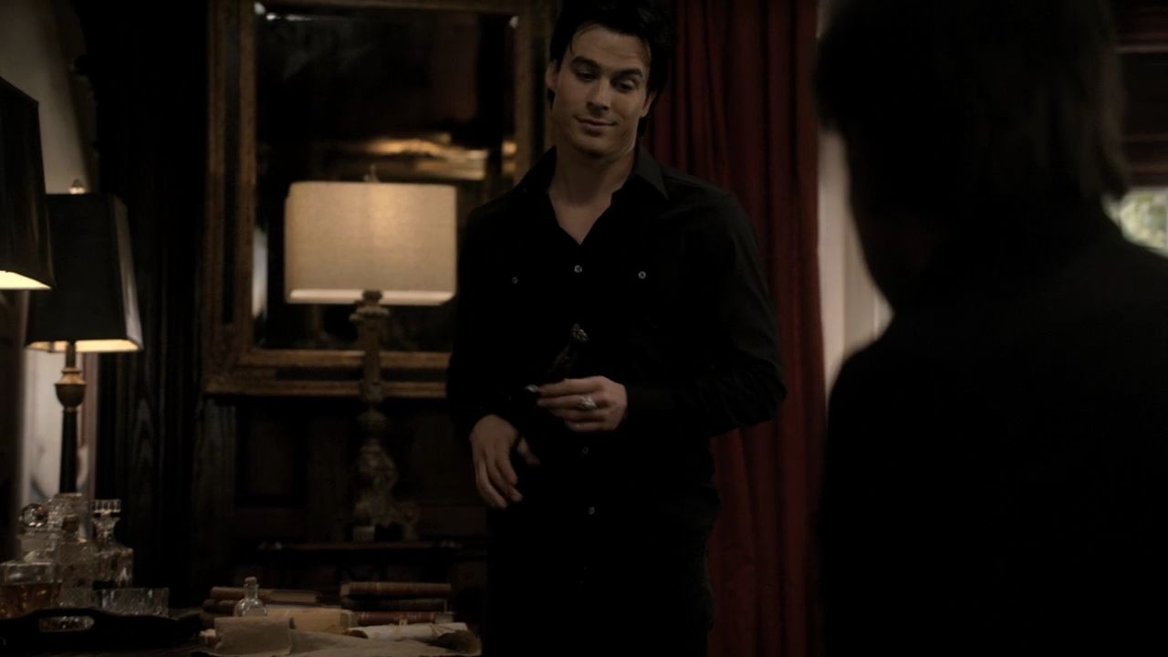 214VampireDiaries0151.jpg