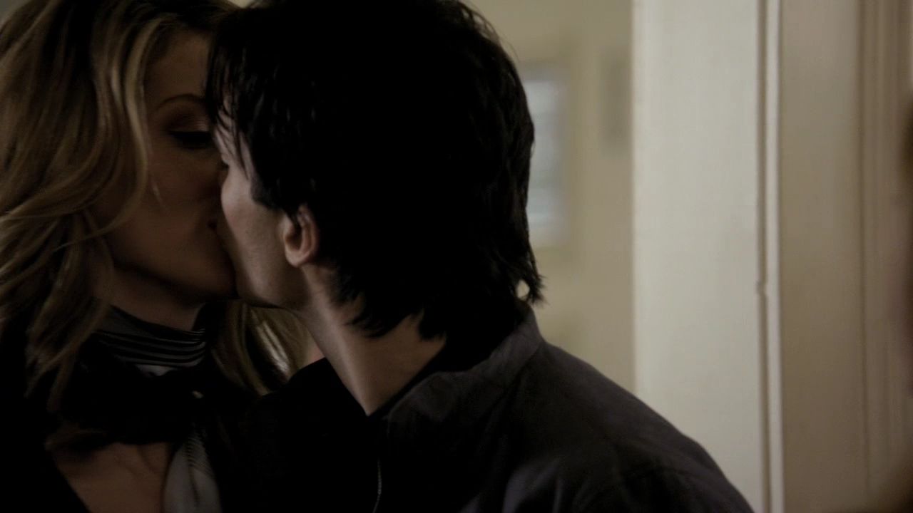 214VampireDiaries0461.jpg