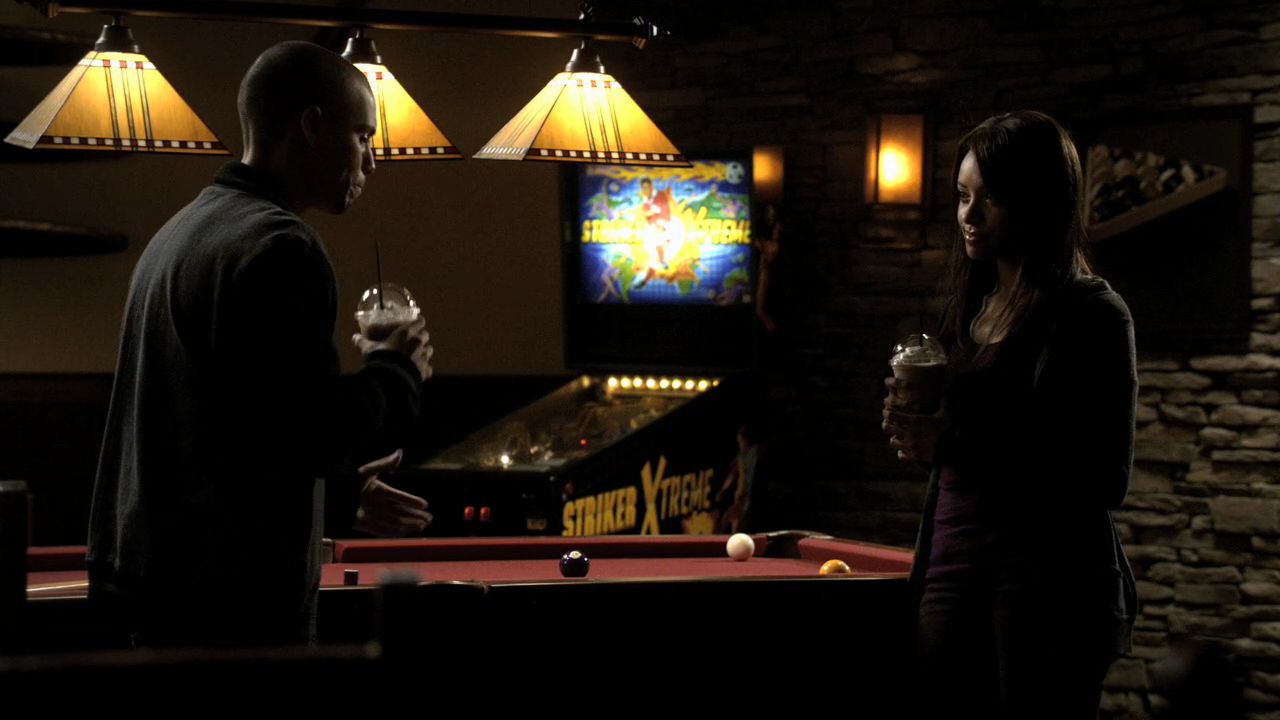 214VampireDiaries0503.jpg