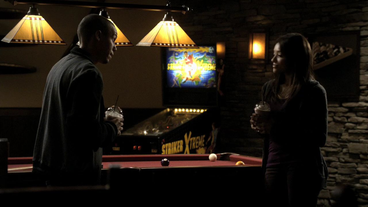 214VampireDiaries0511.jpg