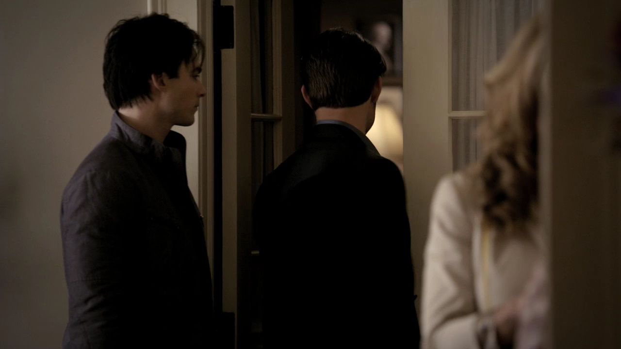 214VampireDiaries0568.jpg