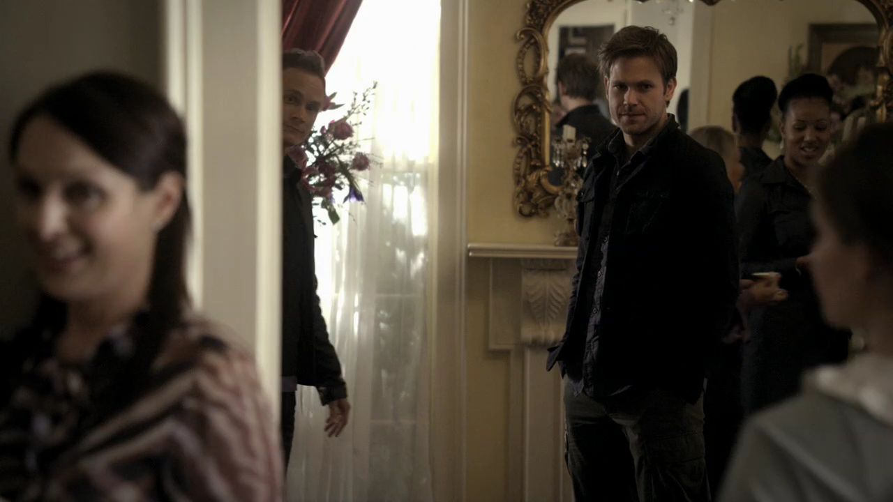 214VampireDiaries0570.jpg
